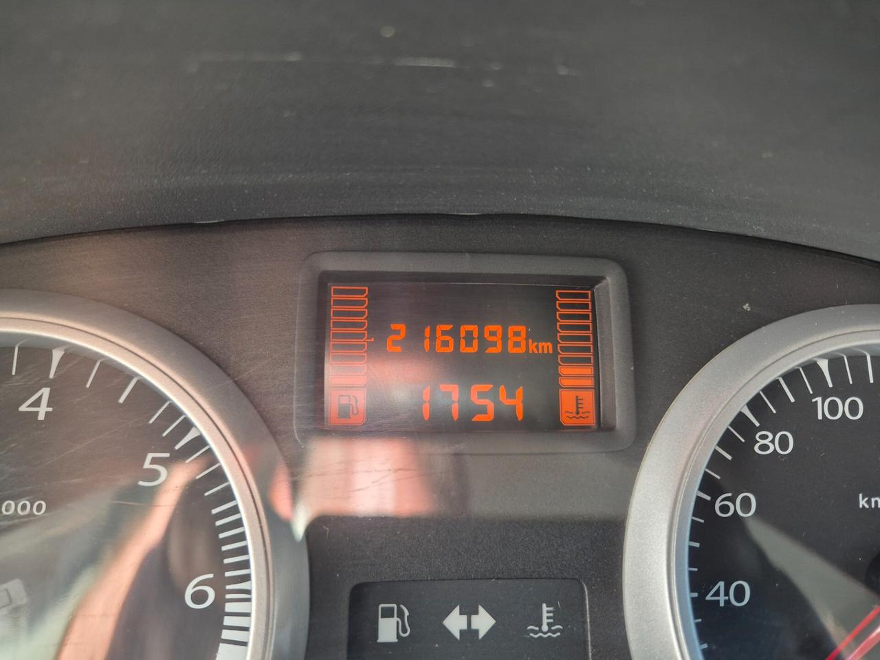 Dacia Duster 1.5 dCi 90CV 4x2 Lauréate Gancio traino!!!