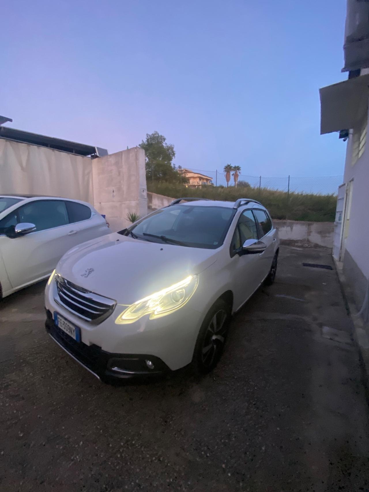 Peugeot 2008 BlueHDi 100 Allure