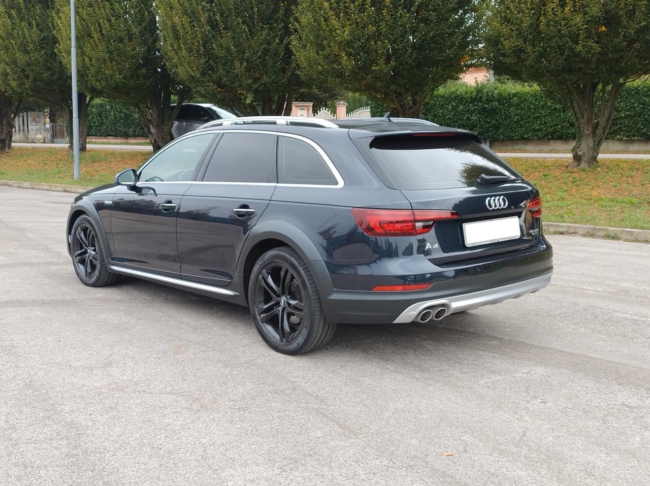 Audi A4 allroad 2.0tdi 190cv Auto TAGLIANDI UFFICIALI