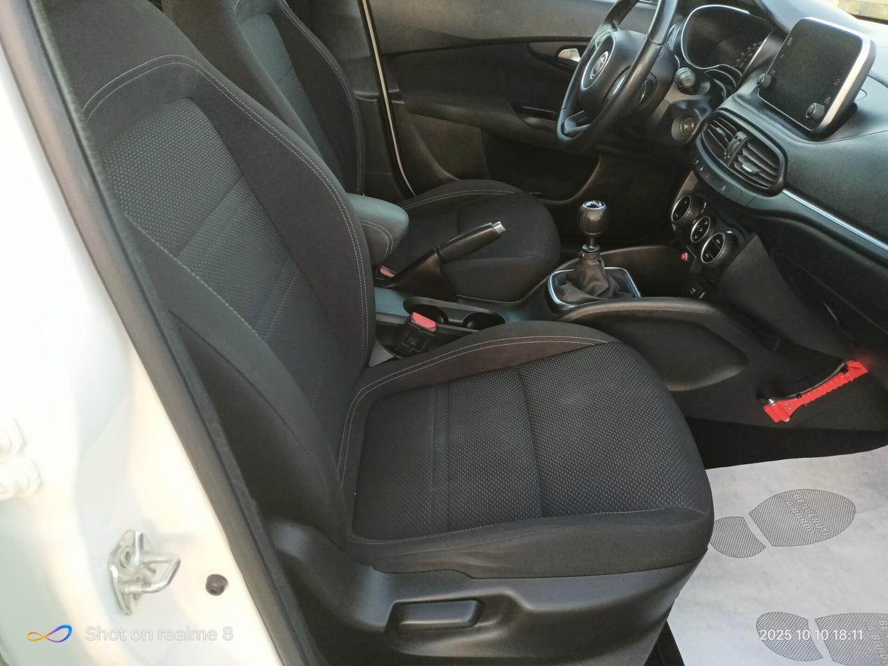 Fiat Tipo 1.6 Mjt S&S SW Lounge