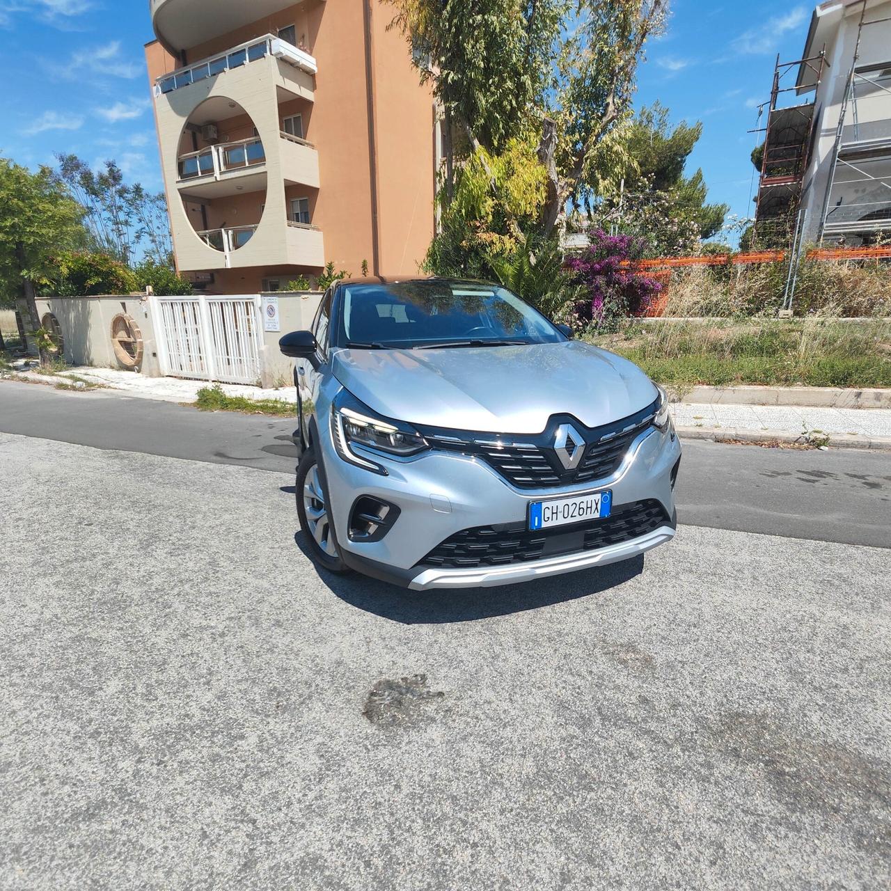 Renault Captur Mild Hybrid 140 CV Intens