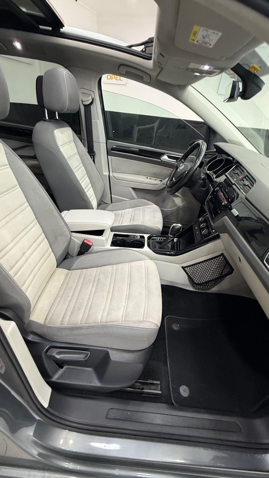 Volkswagen Touran 2.0 TDI 150 CV SCR DSG Executive BlueMotion Tech.