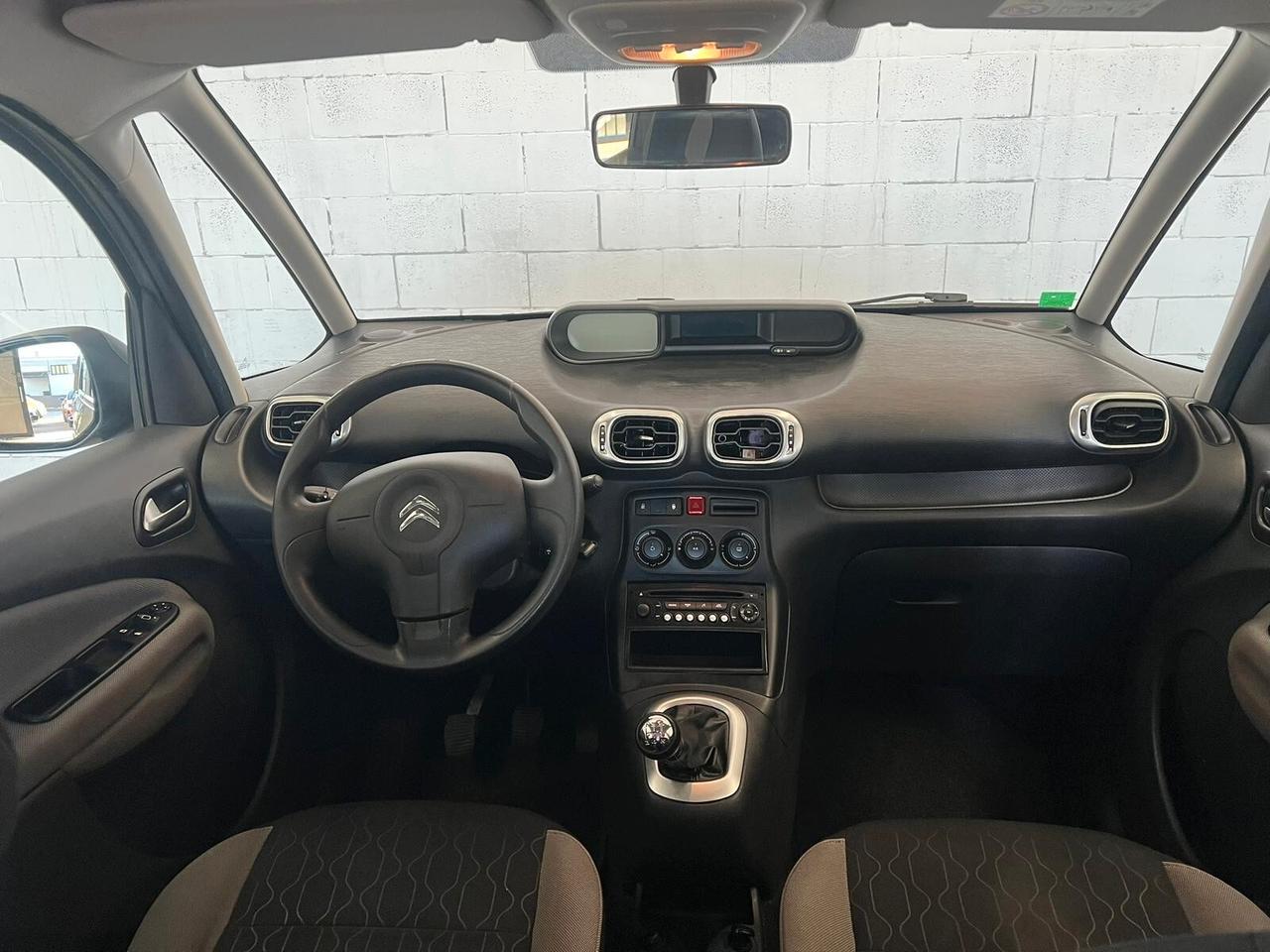 Citroen C3 Picasso adatta neopatentati