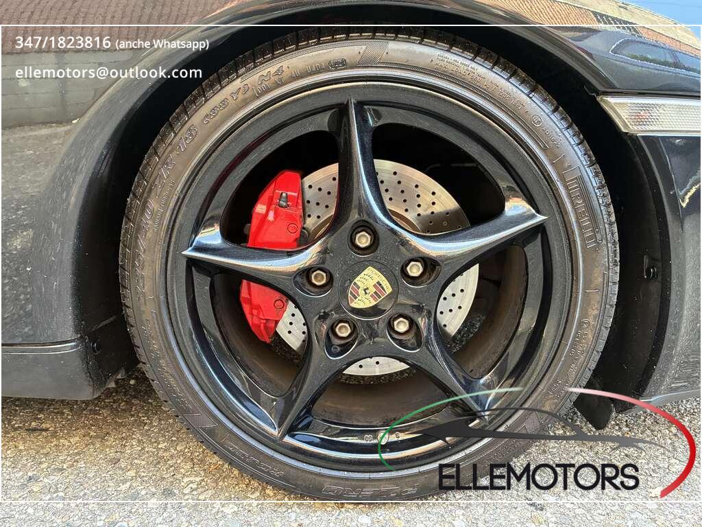 Porsche 911 996 CARRERA CABRIO 3.6 320CV RESTYLING