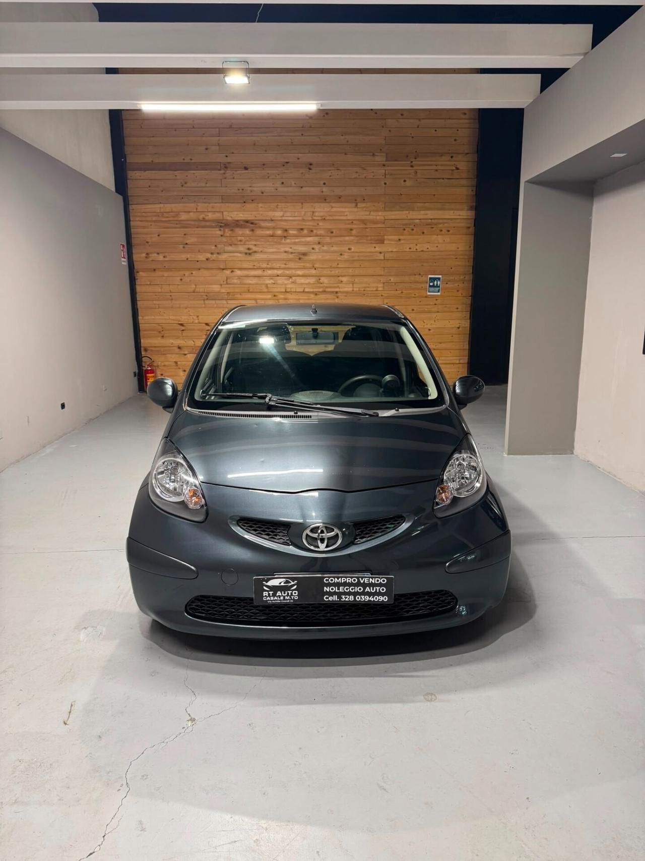 Toyota Aygo 1.0 12V VVT-i 5 porte Sol
