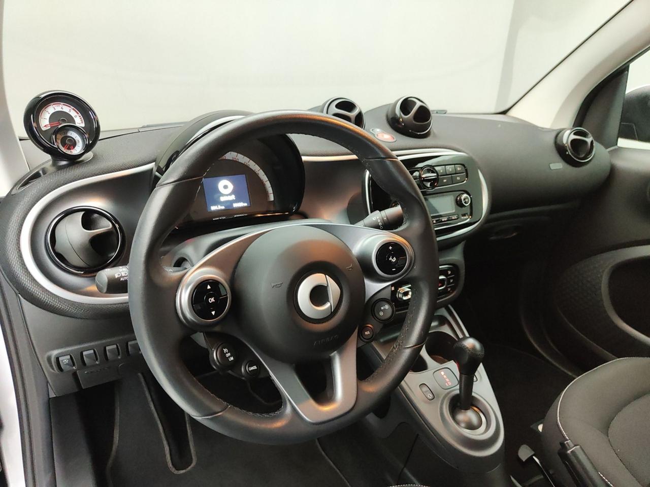 SMART Fortwo III 2015 Cabrio FORTWO CABRIO 1.0 70CV TWINMATIC PASSION