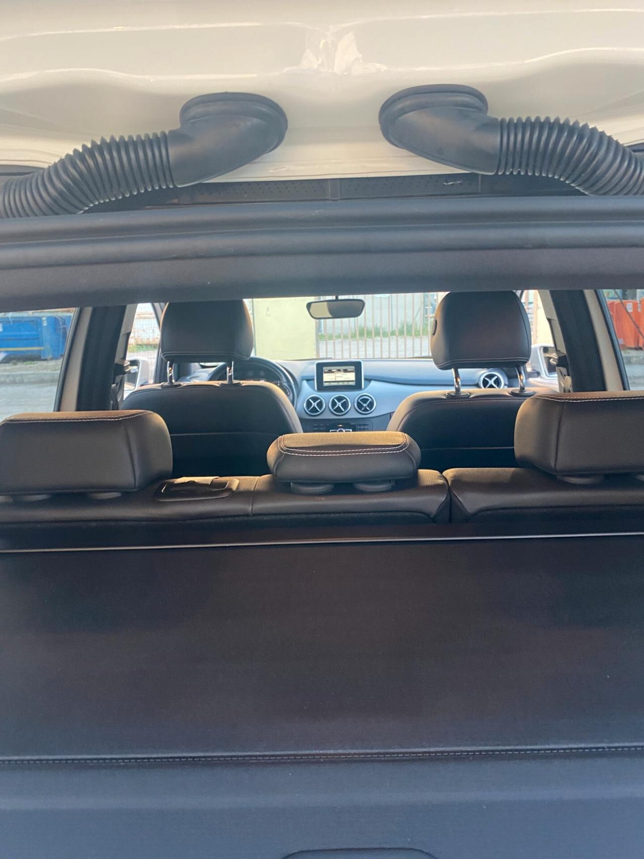 Mercedes-benz B 180 d Premium FULL OPT