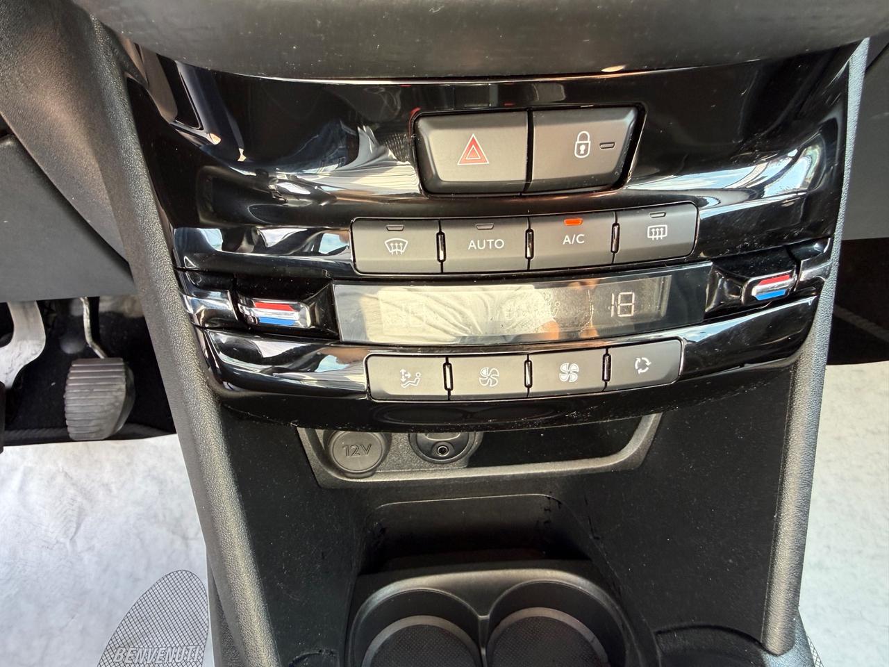 Peugeot 208 BlueHDi 75 5 porte Allure NEOPATENTATI