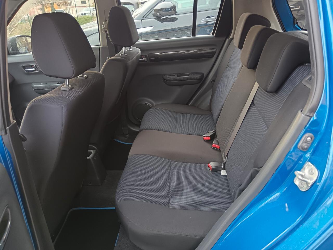 Suzuki Swift 1.3 16V 92CV 4X4 LEGGI ANNUNCIO