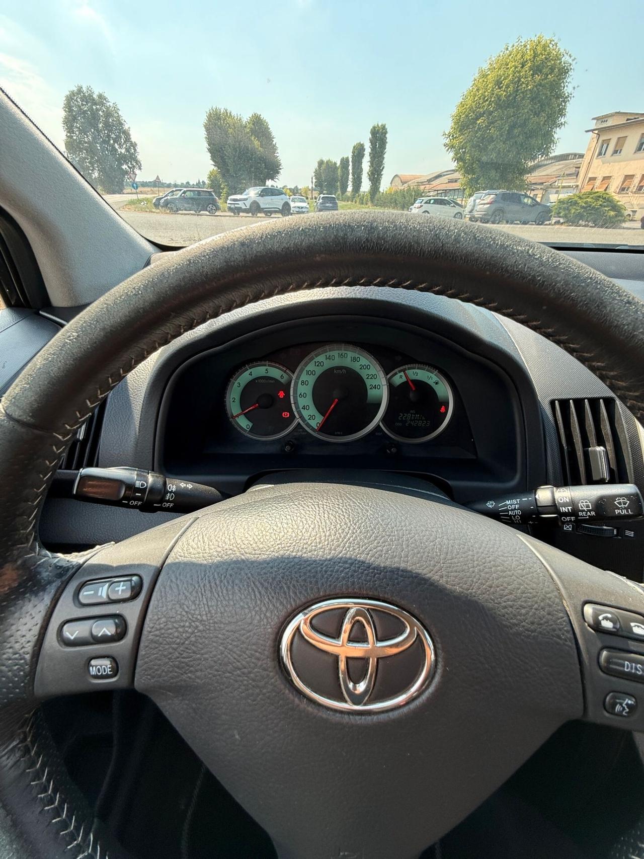 Toyota Corolla Verso 2.2 - 7 POSTI