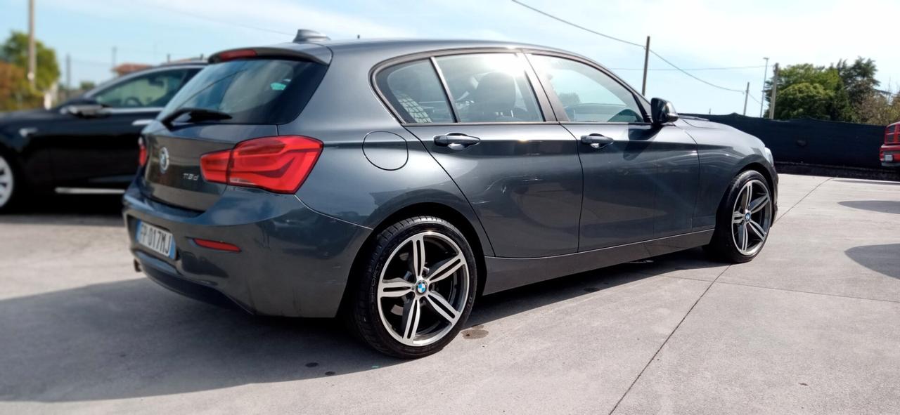 Bmw 116 BUSINESS 116 CV 5 PORTE NAVI CERCHI IN LEGA 18"