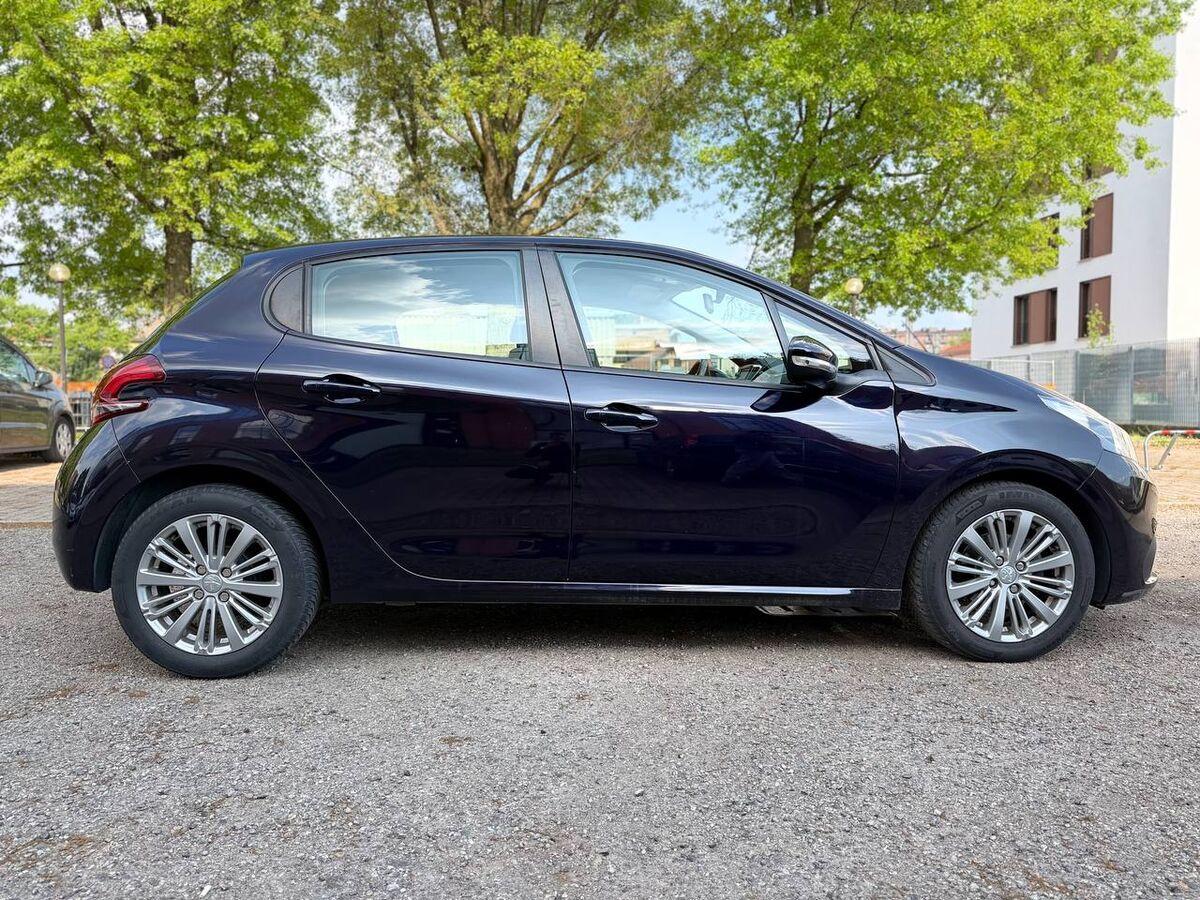 Peugeot 208 1.6 bluehdi Allure 75cv 5p CINGHIA SOSTITUITA