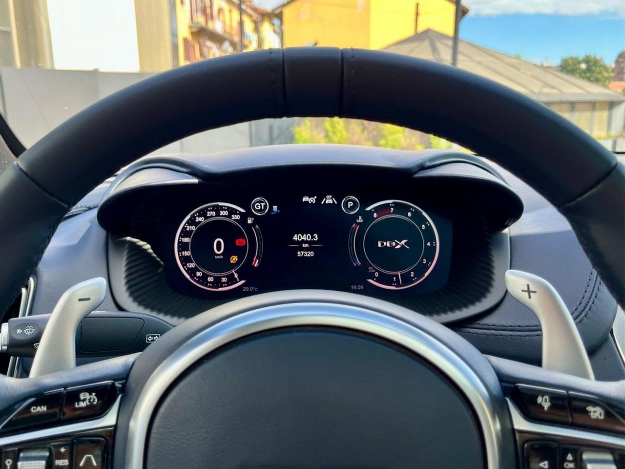 ASTON MARTIN DBX 4.0 auto