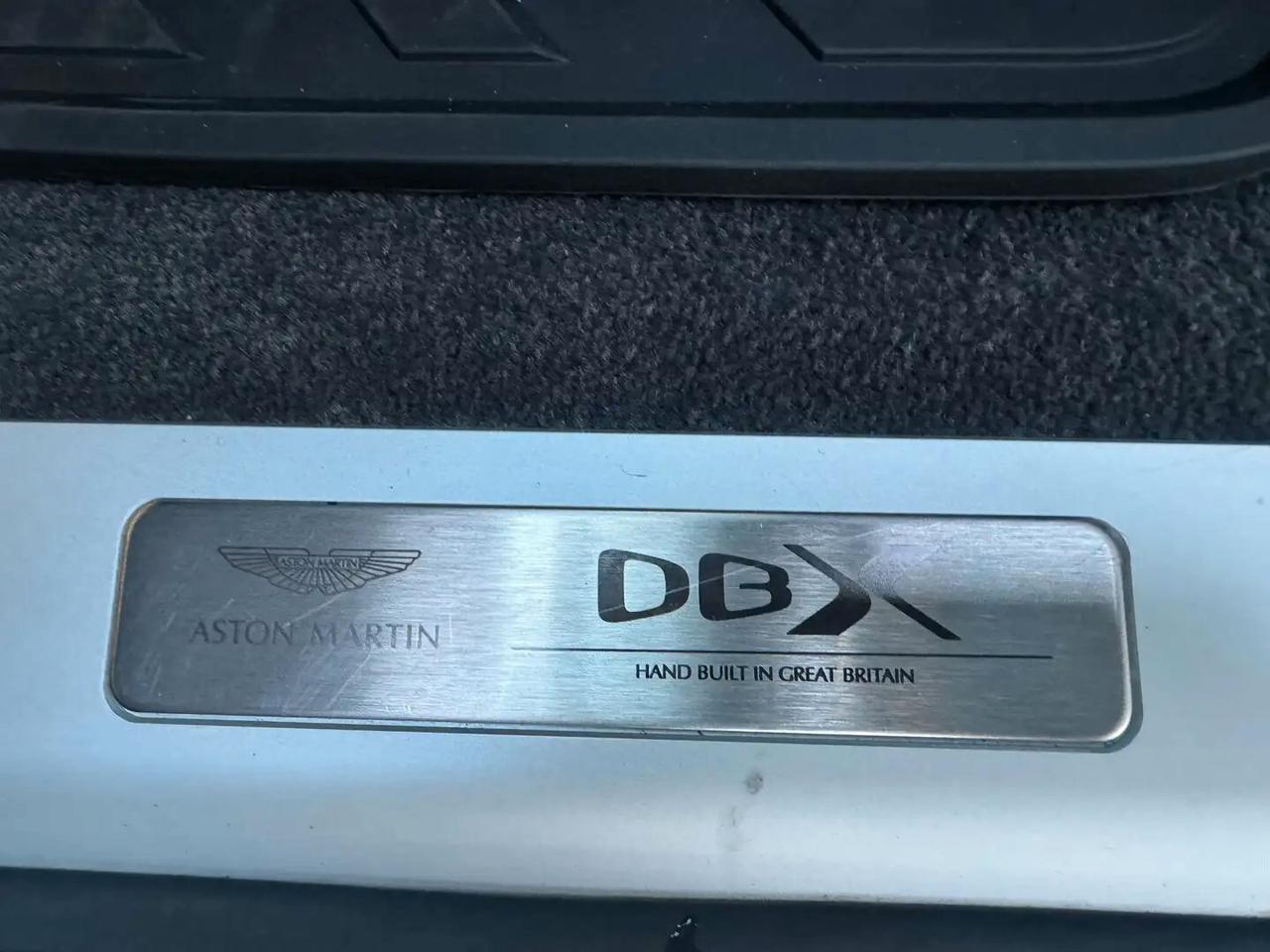 Aston Martin DBX DBX707
