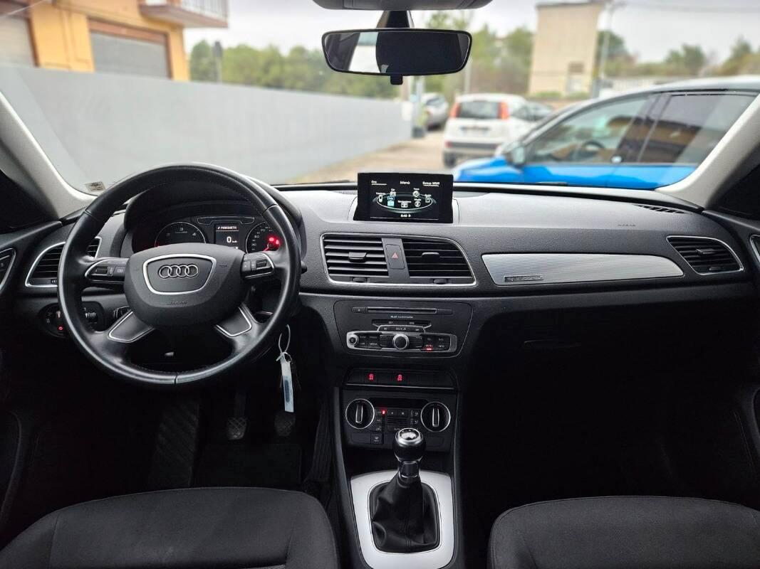 Audi Q3 2.0 tdi Sport 120cv