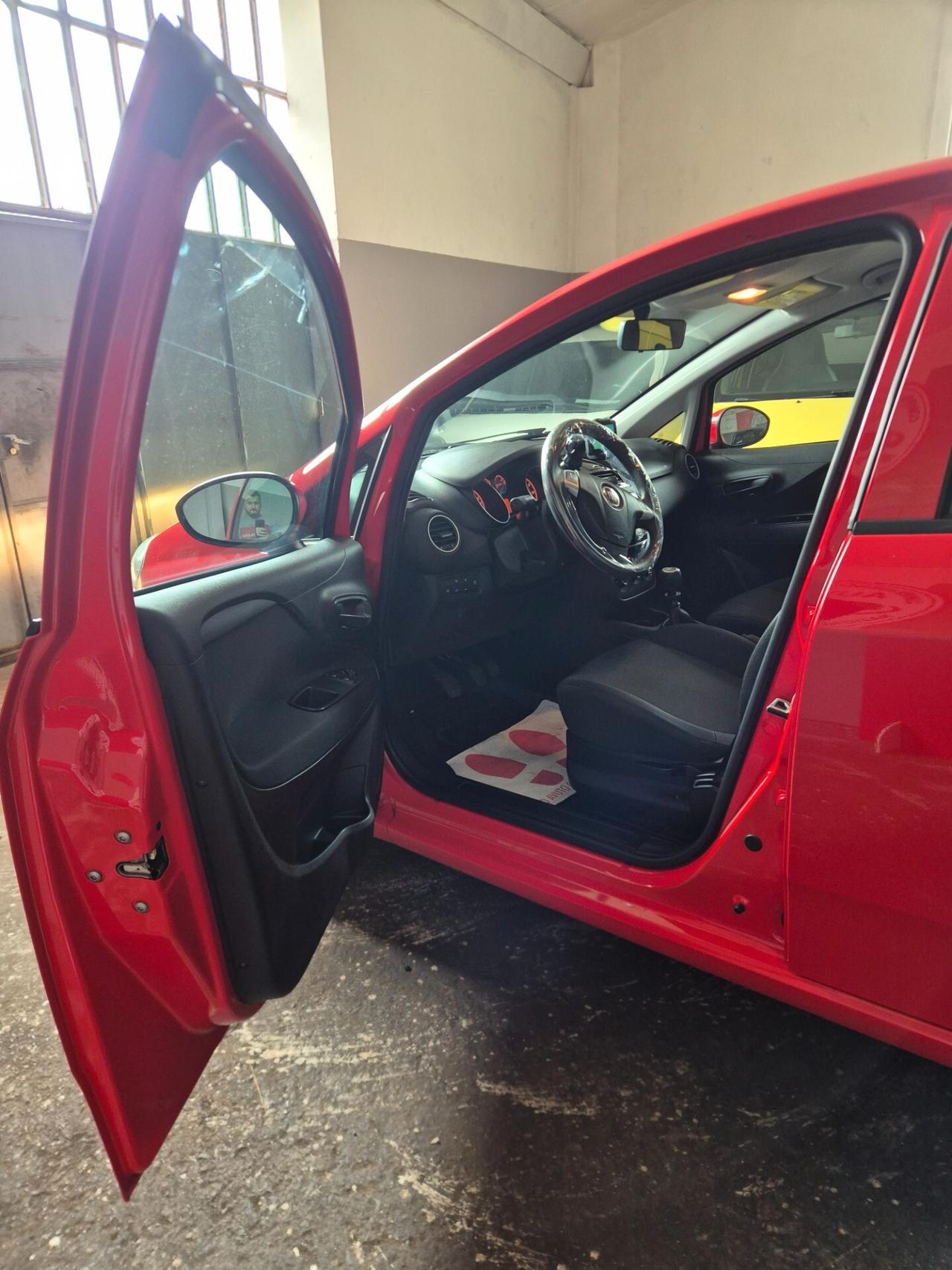 Fiat Punto 1.2 8V 5 porte euro 6 neo patentati