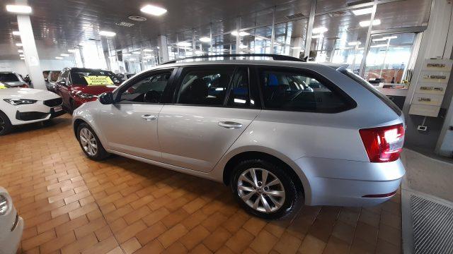 SKODA Octavia 1.6 TDI SCR DSG Wagon Executive NAVI