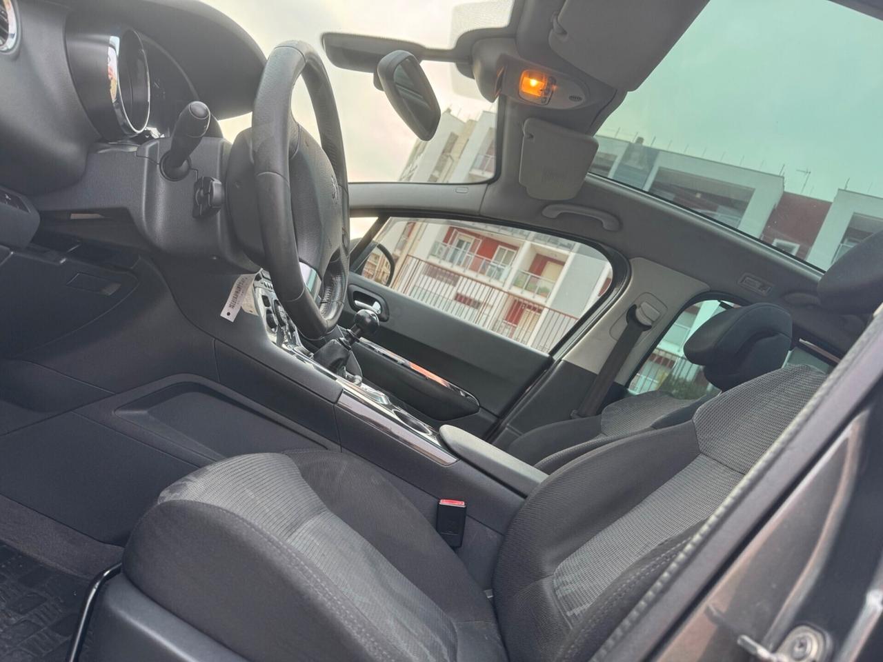 Peugeot 3008 2.0 HDi 150CV Tecno