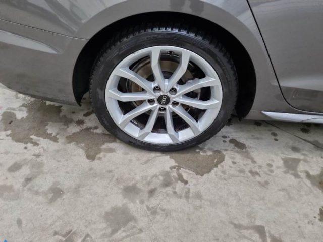 AUDI A4 35 TDI/163 CV S tronic S line edition