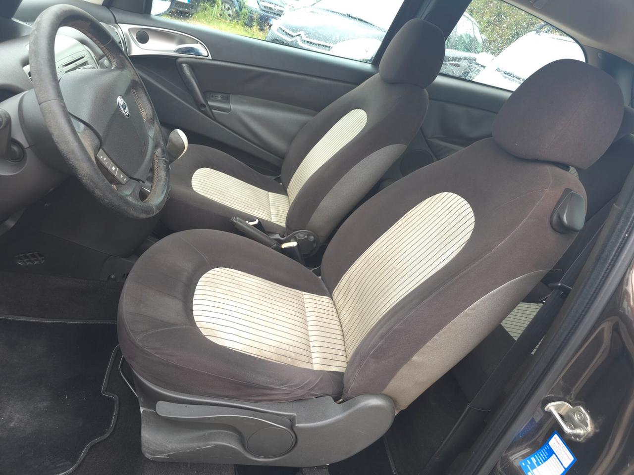 Lancia Ypsilon 1.3 MJT 75 CV Passion
