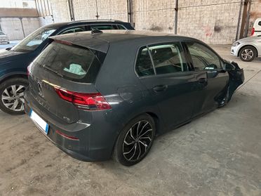 Volkswagen Golf 1.0 etsi evo Life 110cv dsg INCIDENTATA