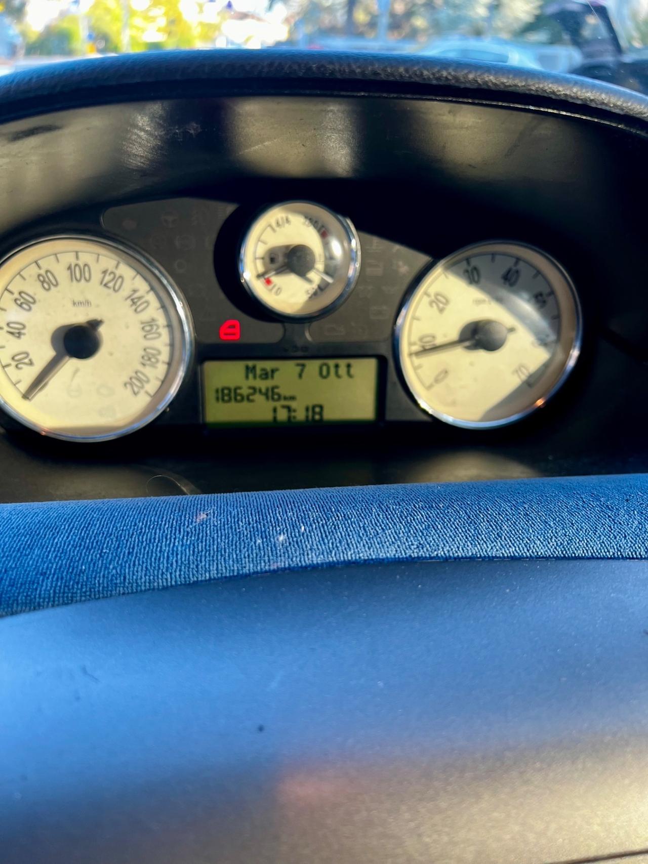 Lancia Ypsilon 1.2 16V Argento