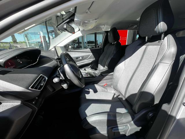 PEUGEOT 3008 BlueHDi 130 S&S EAT8 Allure