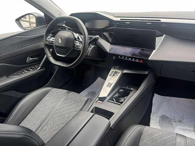 Peugeot 408 PureTech 130 S&S EAT8 Allure Pack