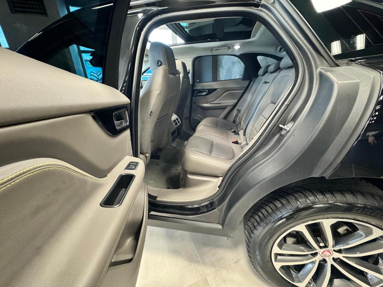 JAGUAR F-PACE 2-0 D4D 4WD TETTO APRIBILE R-DYNAMIC SPORT