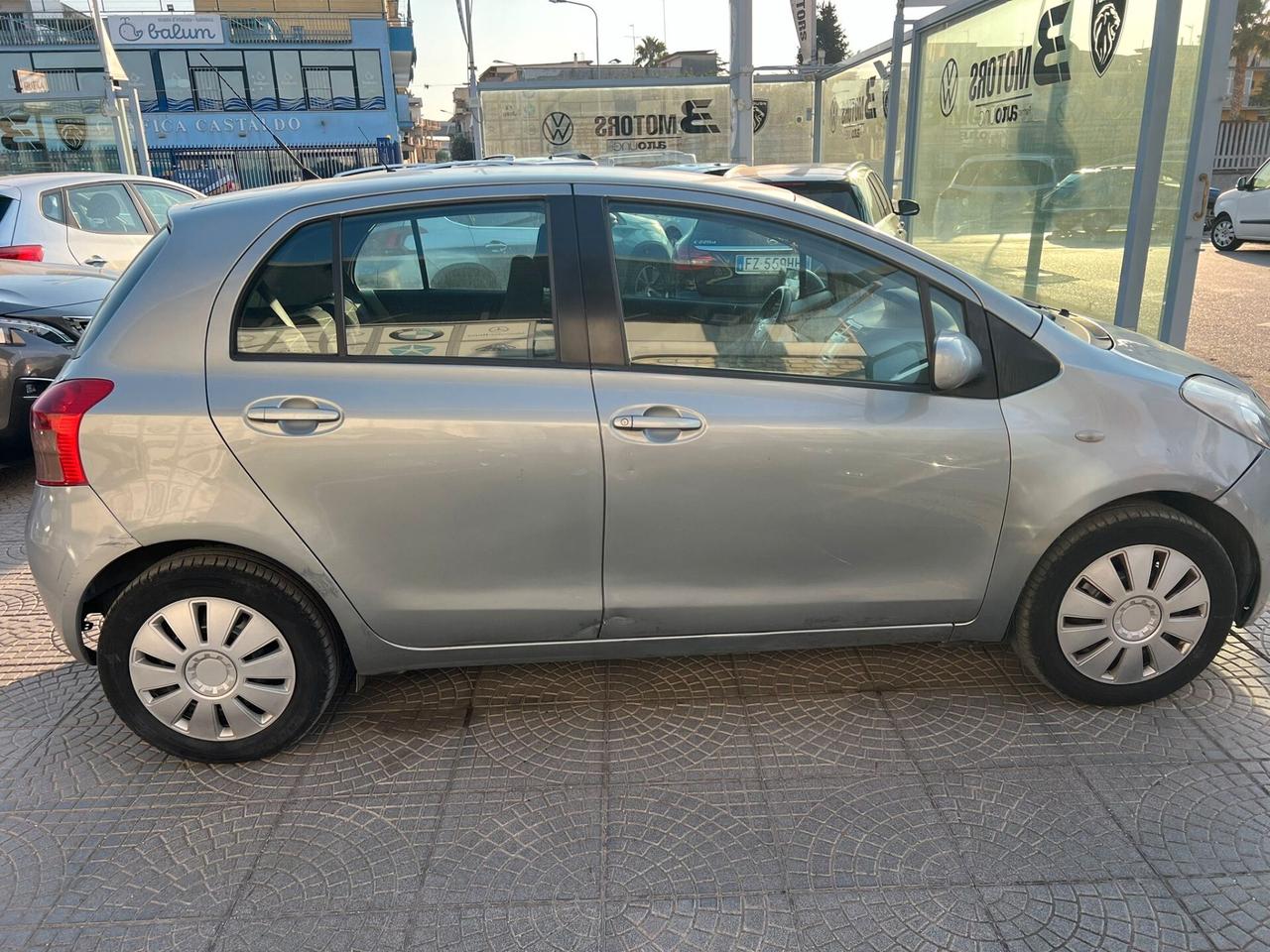 Toyota Yaris 1.0 5 porte Sol BENZILA GPL