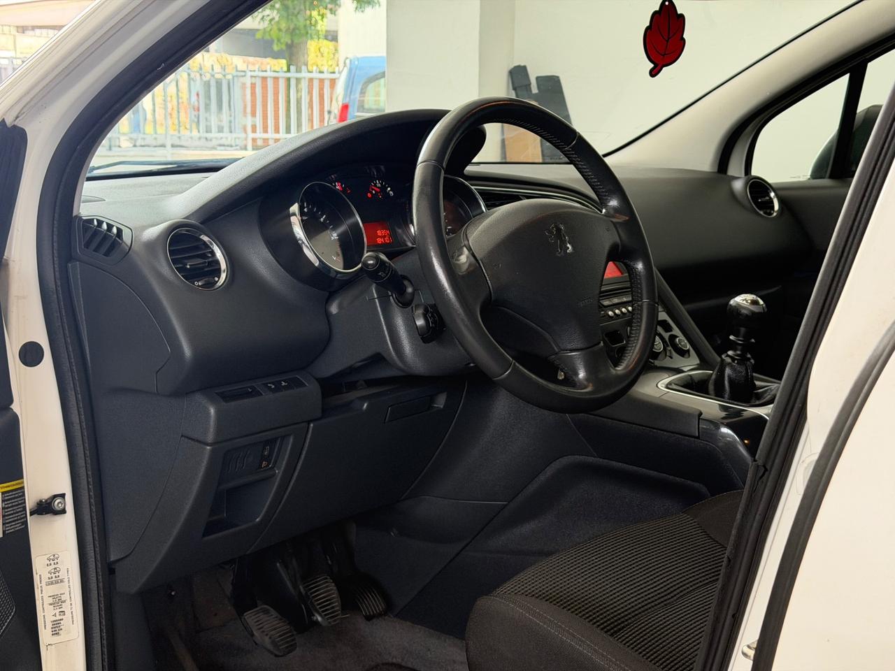 Peugeot 5008 1.6 THP 156CV Tecno