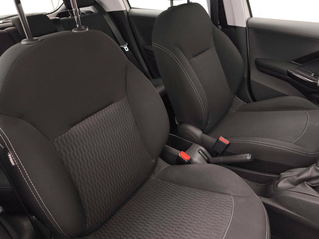 Peugeot 208 1.2 puretech Active s&s 82cv 5p neopatentat