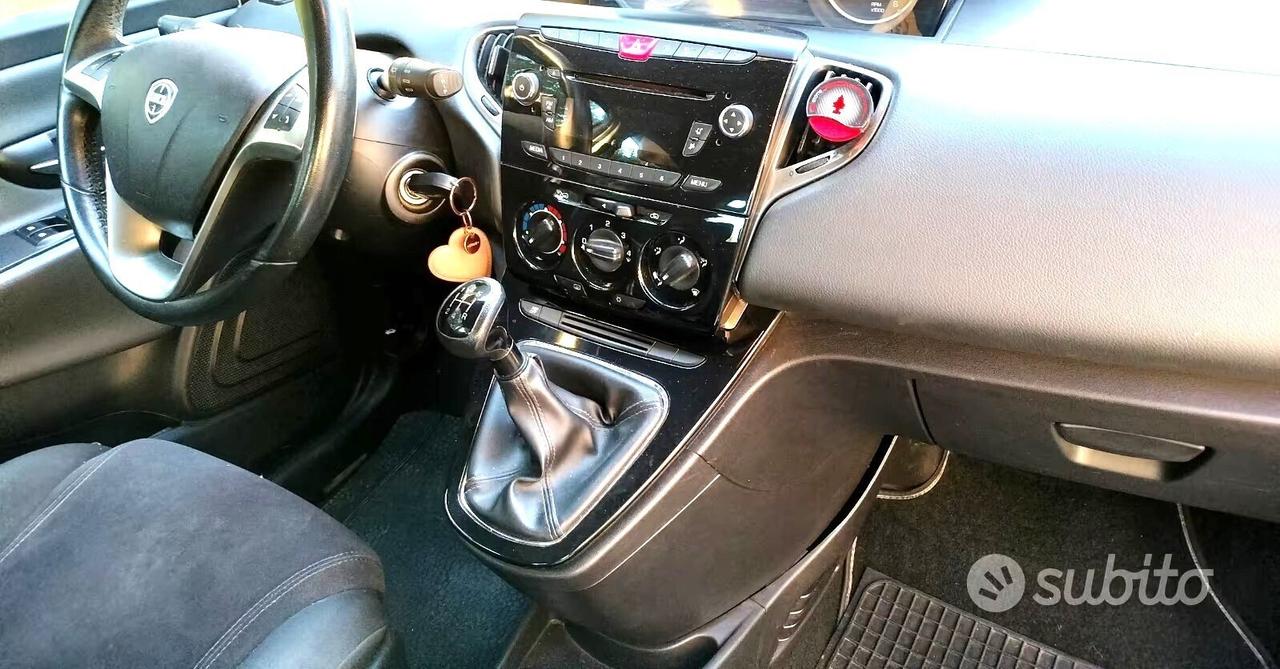 LANCIA Y 1,3 Mjet PLATINUM-UNICA PROPR-4 REVISIONI