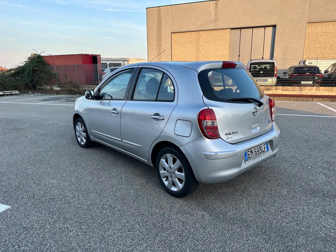 Nissan Micra 1.2 12V 5 porte Acenta cambio automatico