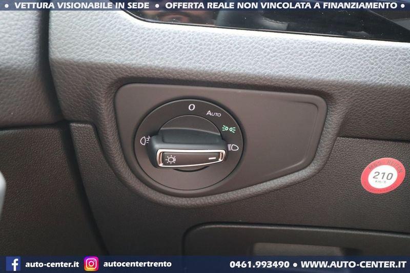 Volkswagen Touran 2.0 TDI DSG Executive R-LINE 7 POSTI RLINE