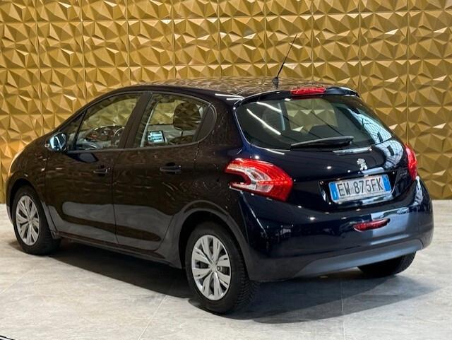 Peugeot 208 1.4 HDi 68 CV 5 porte Allure