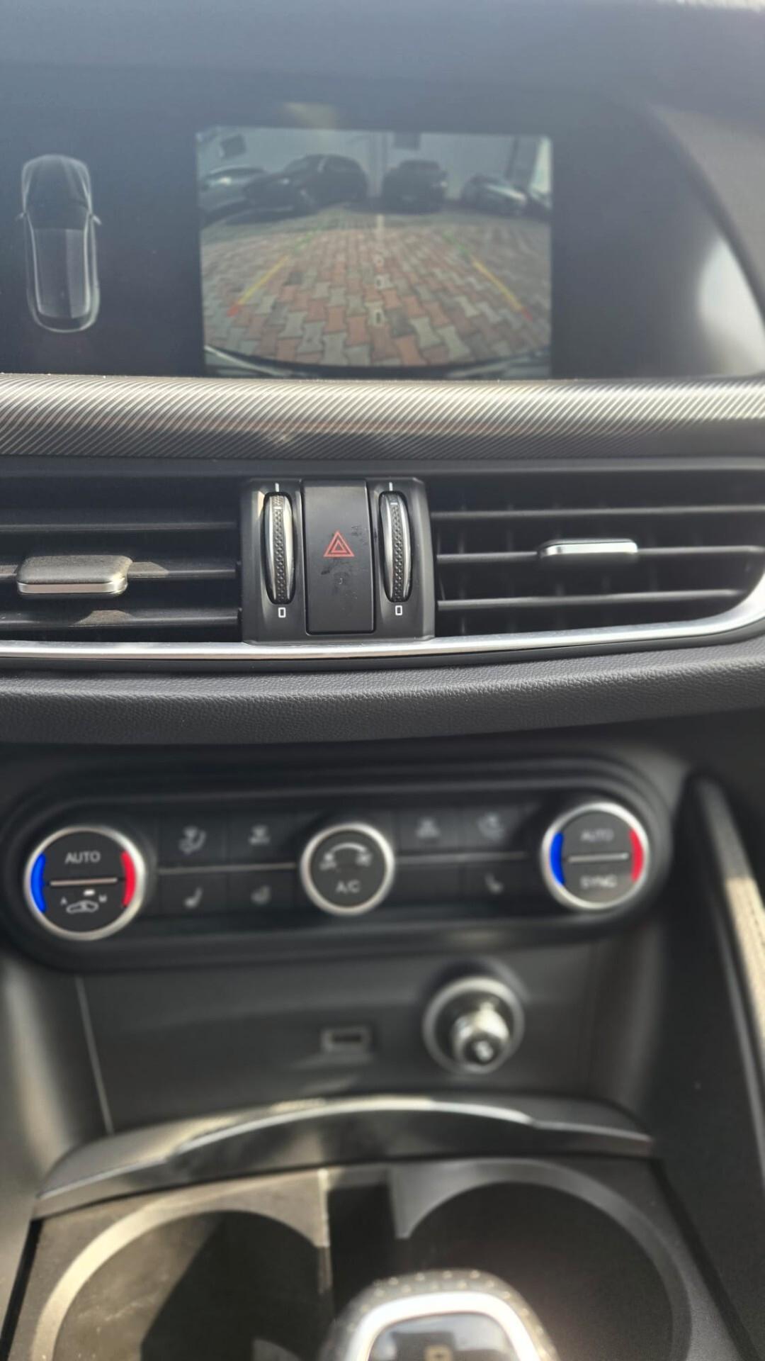 Alfa Romeo Stelvio 2.2 t Veloce Q4 210CV auto Pelle Uff Italy Led USB