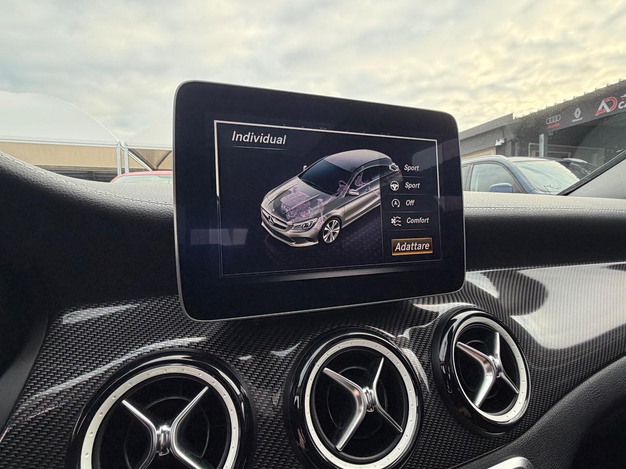 Mercedes CLA 200d 4Matic Premium AMG