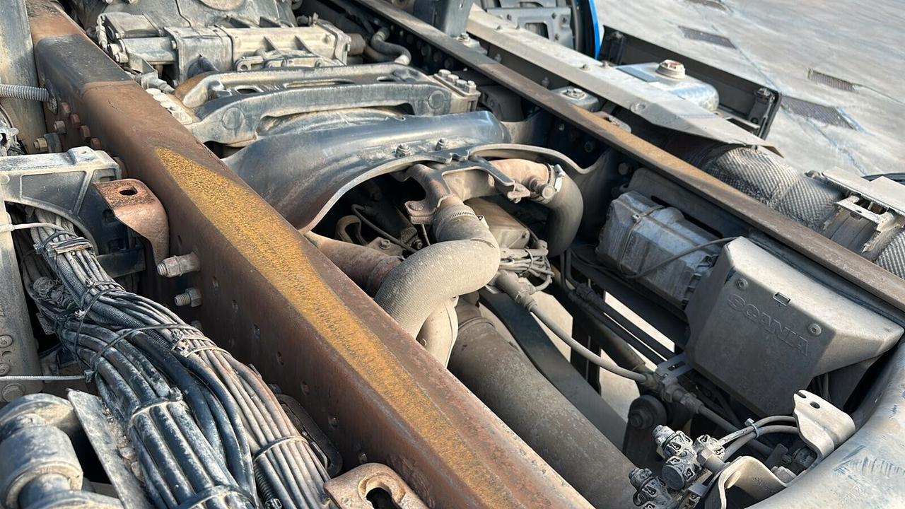 Scania motrice R 520 telaio 8x2 Intarder MOTORE 8V