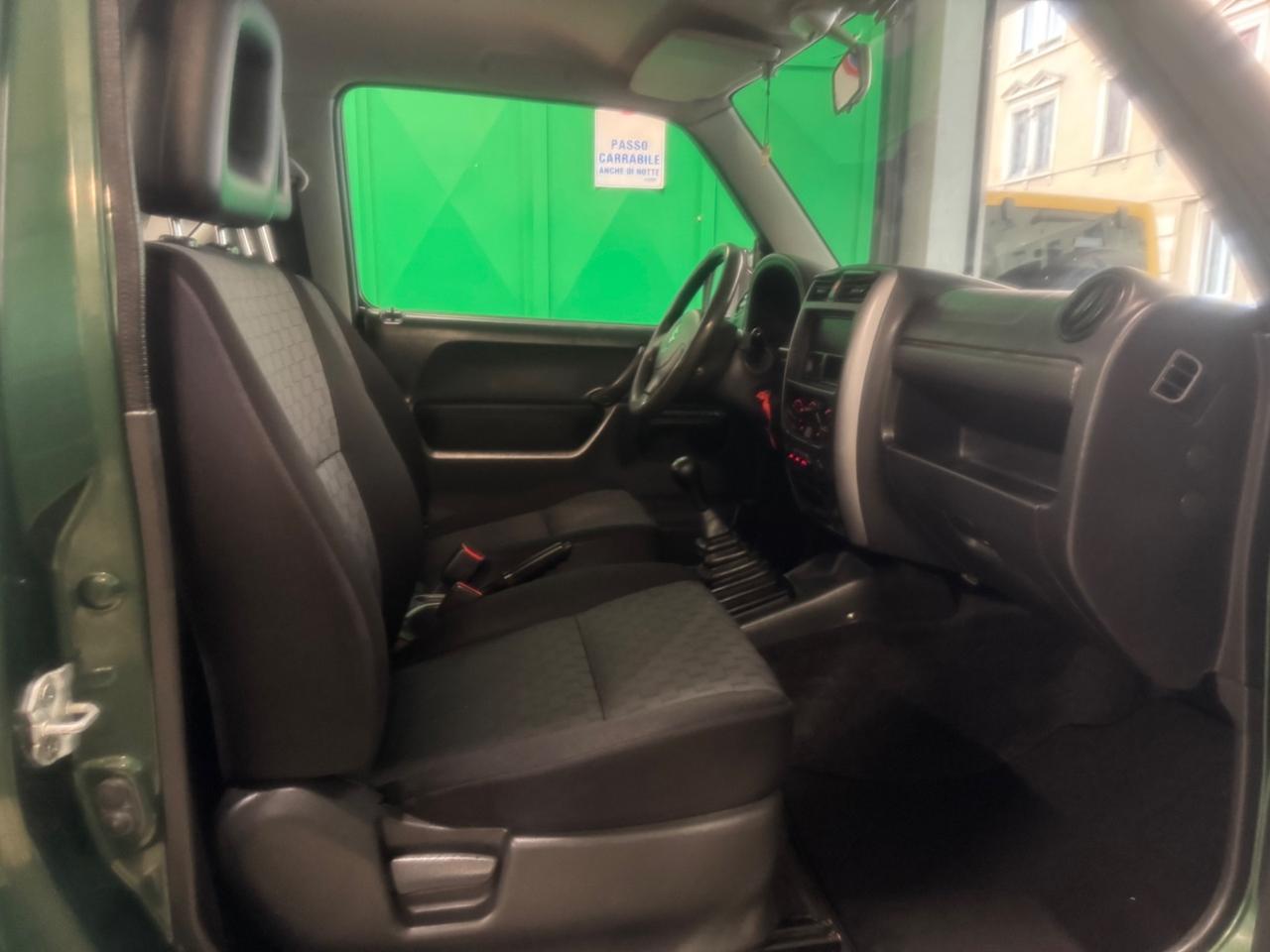 Suzuki Jimny 1.3i 16V cat 4WD JLX