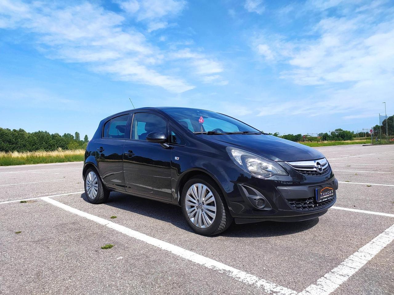 Opel Corsa Cosmo 1.2 #11303
