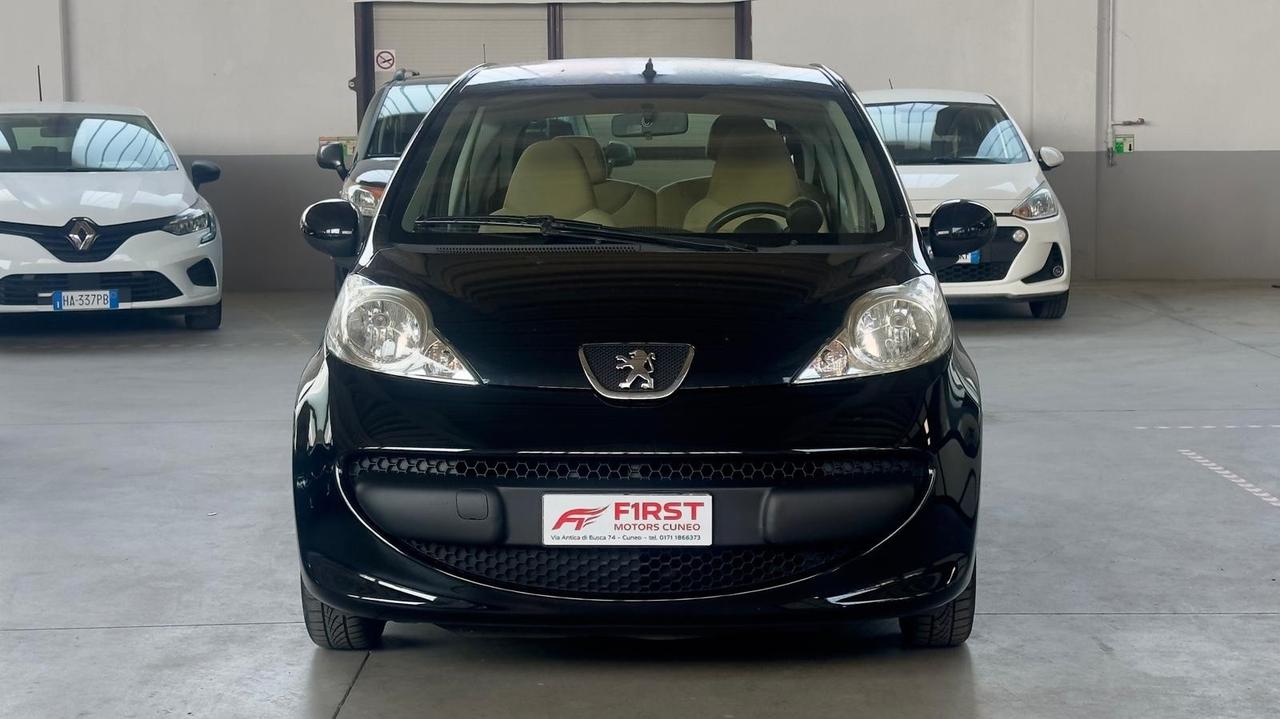 Peugeot 107 1.0 68CV 3p. Sweet Years