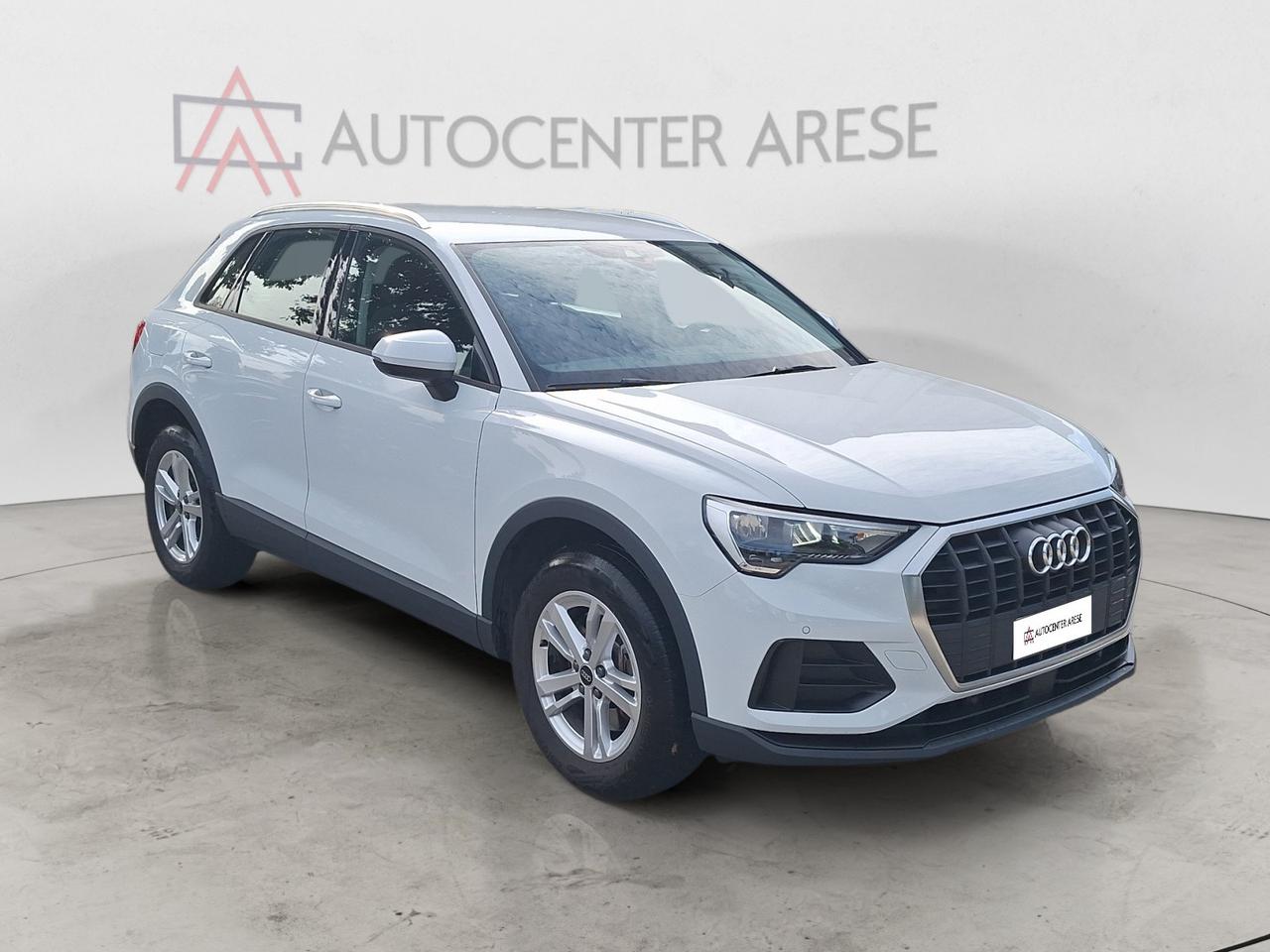 Audi Q3 45 1.4 tfsi e Business s-tronic