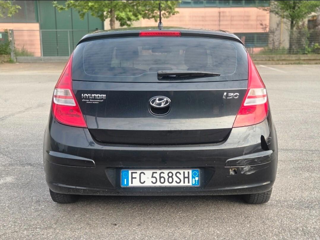 Hyundai i30 1.6 CRDi VGT 16V 90CV 5p.