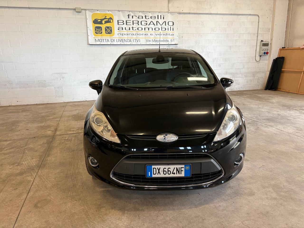 Ford Fiesta 1.4 5 porte GPL Titanium UNICO PROPRIETARIO