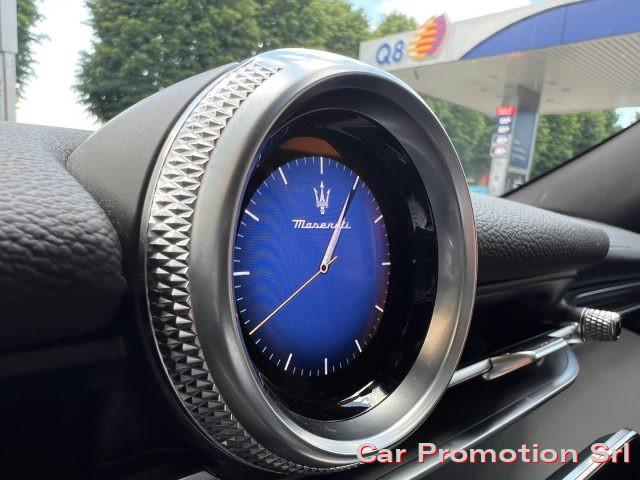 MASERATI Grecale MHEV 300 CV AWD GT