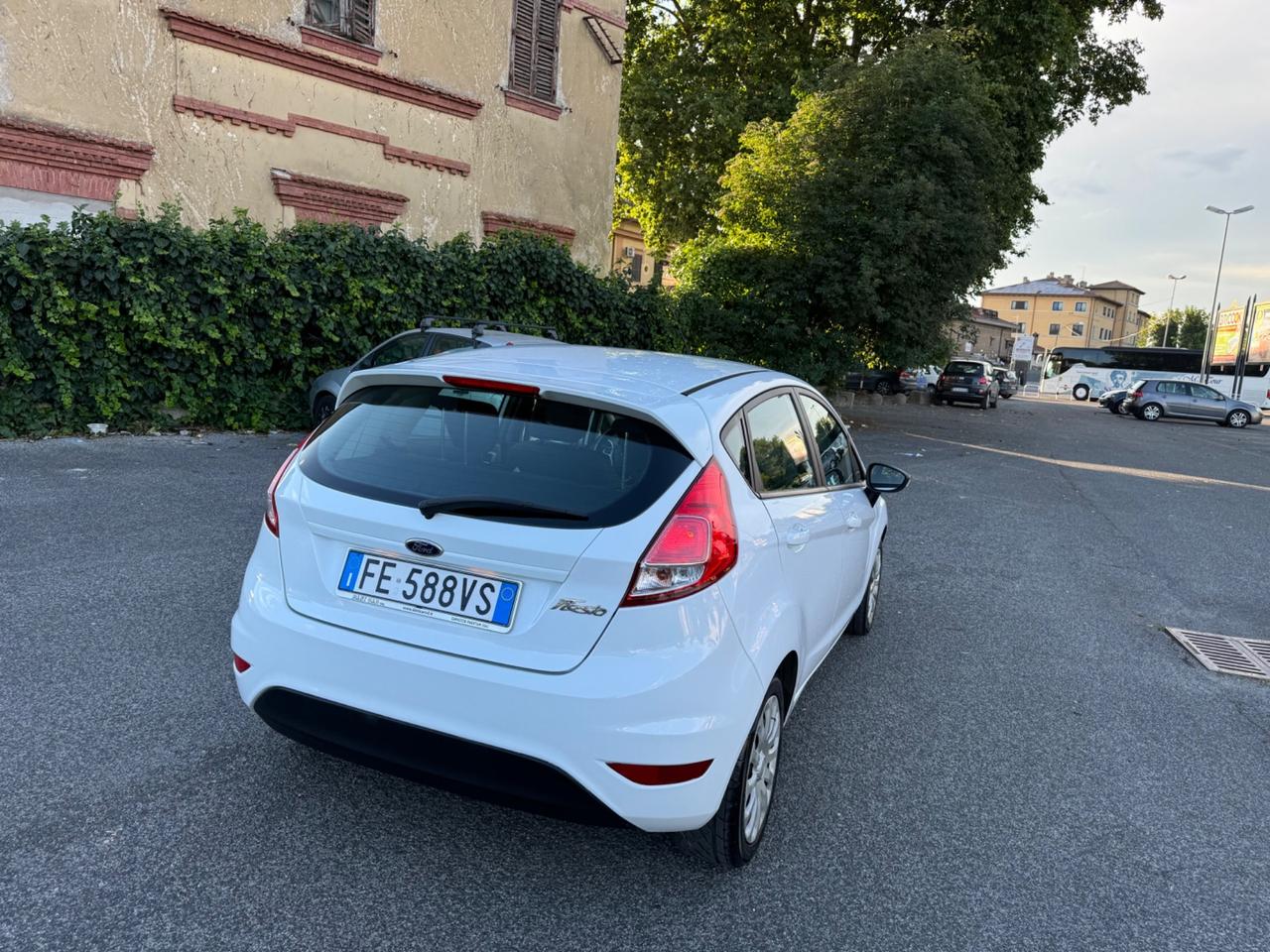 Ford Fiesta 1.5 TDCi 75CV 5 porte Black & White Edition