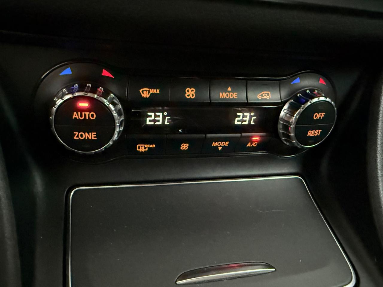 Mercedes-benz GLA 200 d Automatic 2.2 136 Cv Motore Mercedes