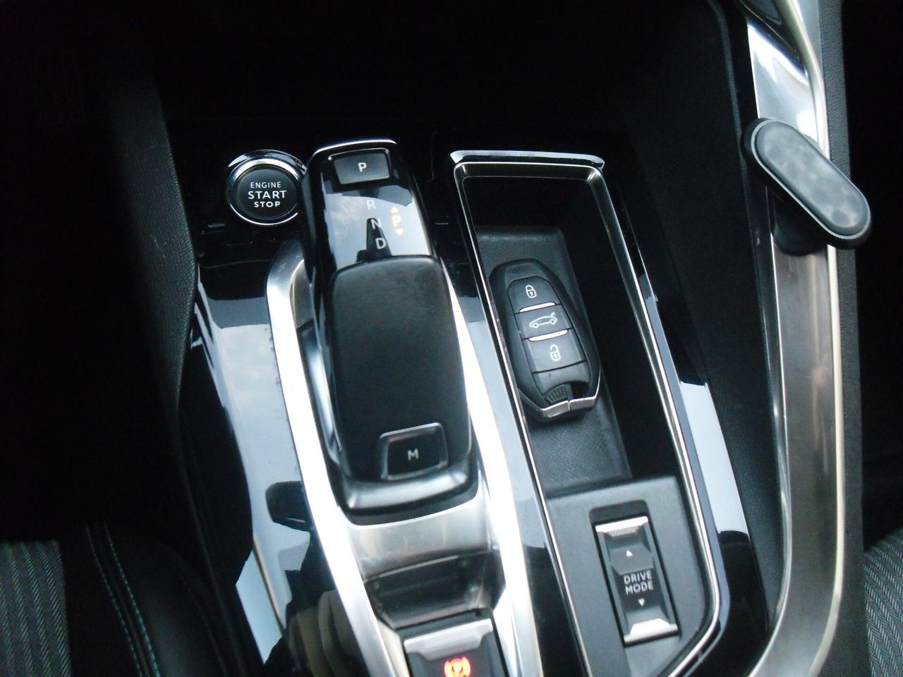 Peugeot 3008 BlueHDi 130 S&S EAT8 Allure Pack, DA VETRINA!! PERFETTE CONDIZIONI