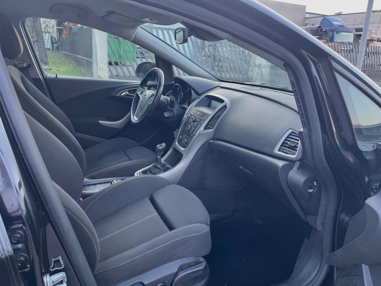 Opel Astra 1.7 CDTI 110CV Sports Tourer Cosmo